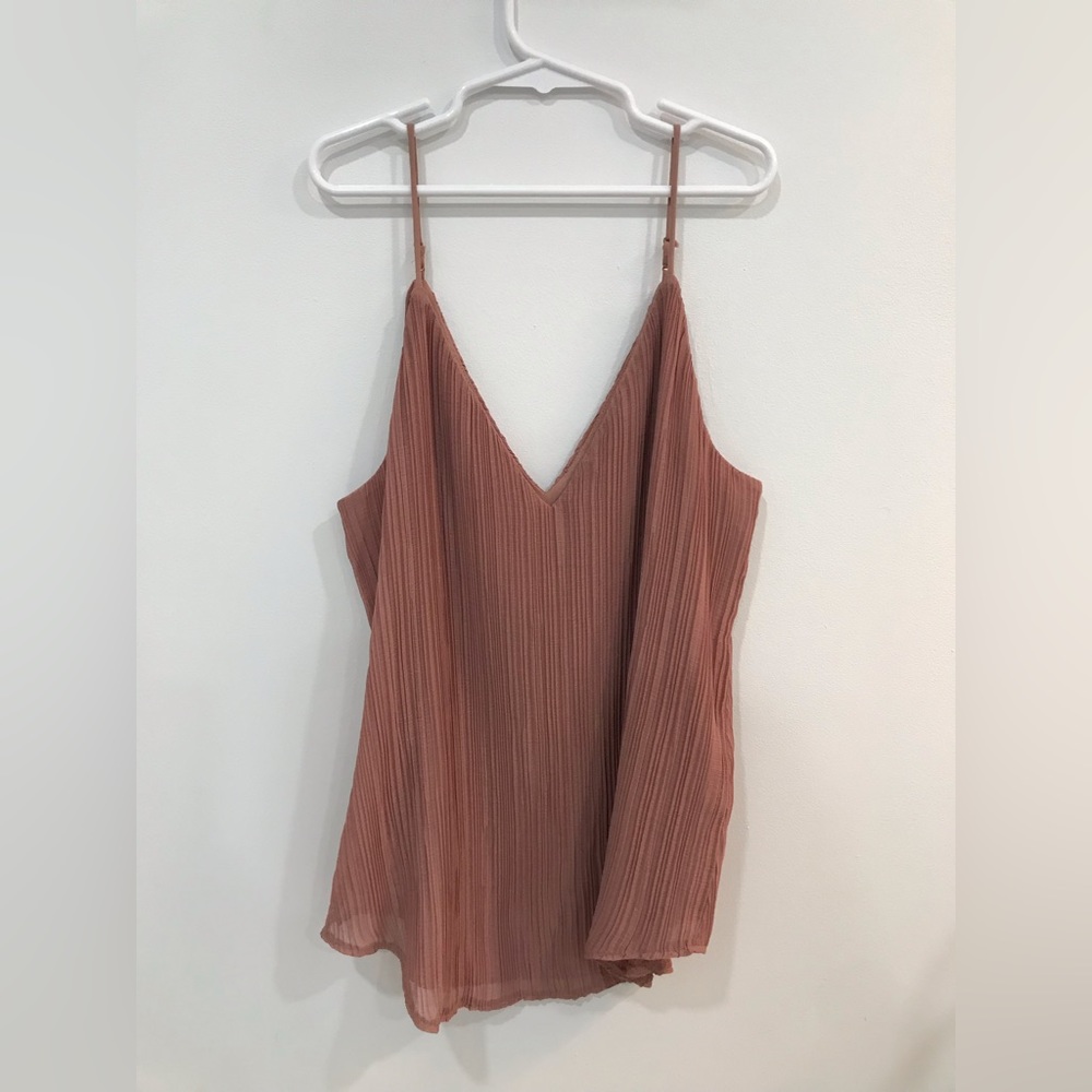 Express Tank Top - Picture 2 of 3